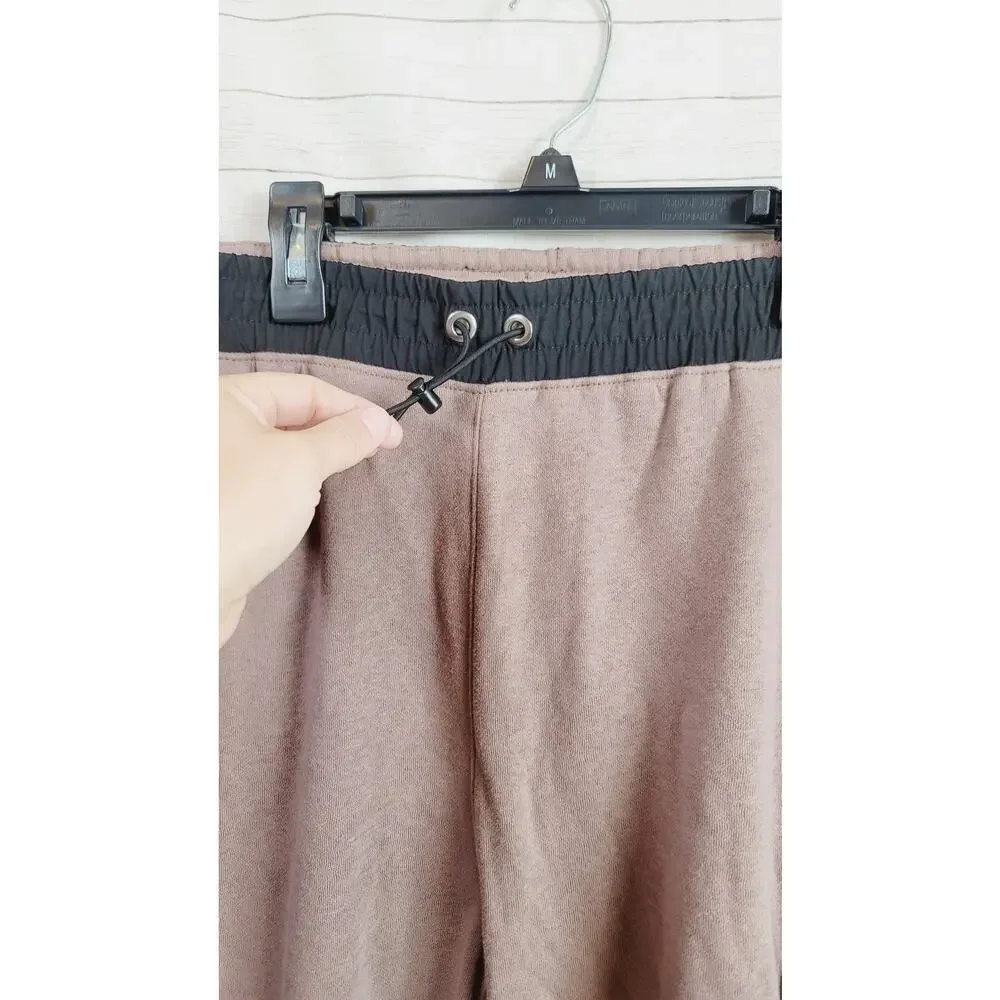 THE NORTH FACE CARGO COORDINATING JOGGER IN DEEP TAUPE/NF BLACK, SZ MEDIUM